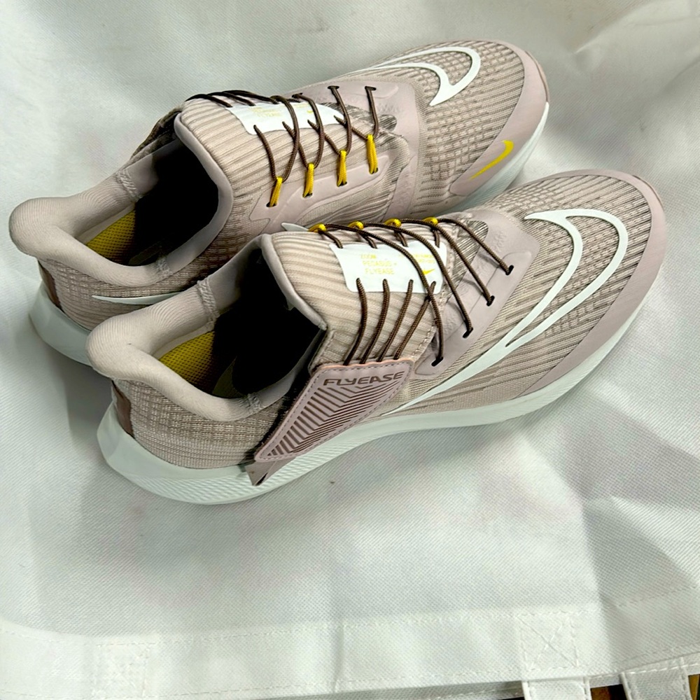 Unisex Nike sneakers brand new color is platinum